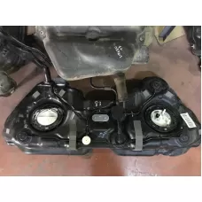 MERCEDES W204 KASA BENZİN DEPOSU